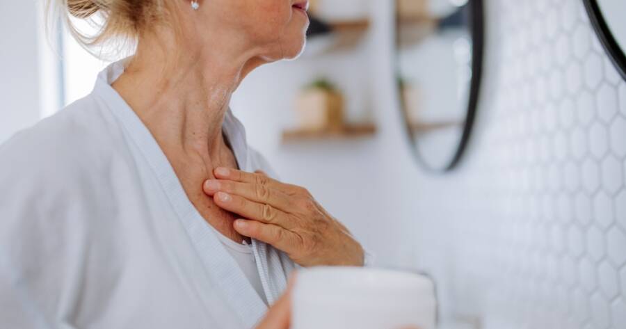 Professional vs. At-Home Wrinkle Treatment: Which is Right for You?